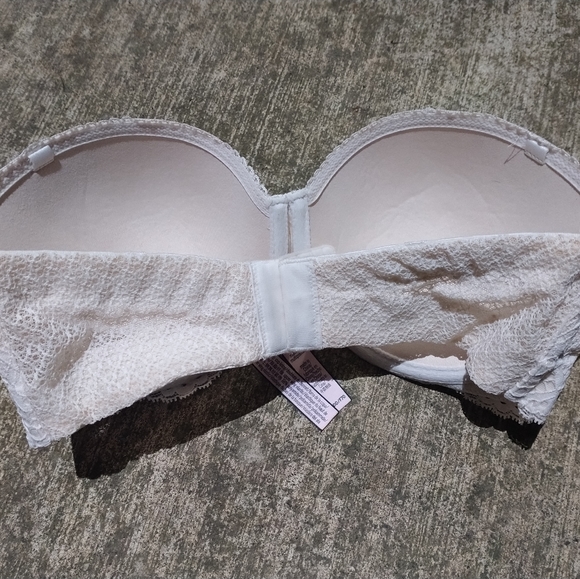 VS Strapless - Picture 4 of 6